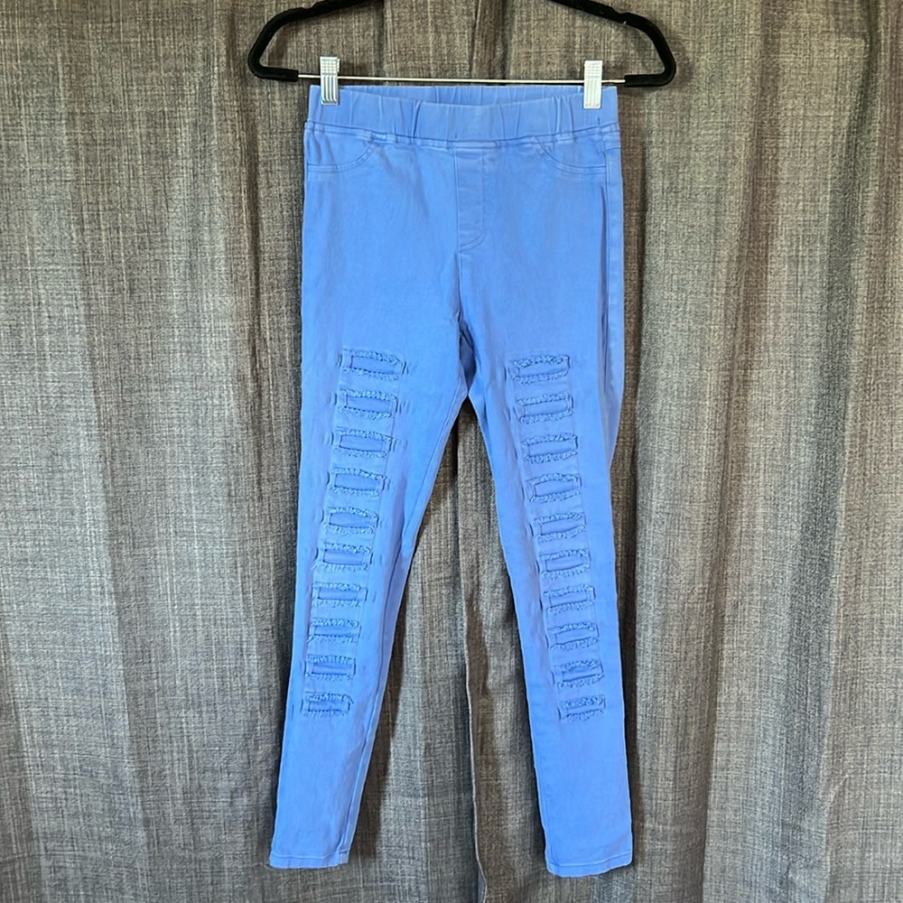 Umgee blue skinny jeggings with distressing size small